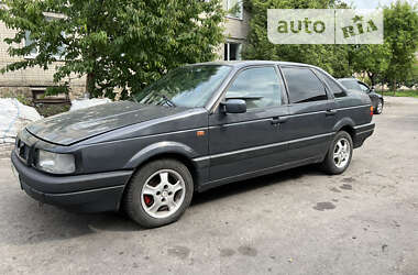 Седан Volkswagen Passat 1989 в 