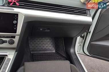 Универсал Volkswagen Passat 2017 в 