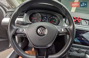 Универсал Volkswagen Passat 2017 в 