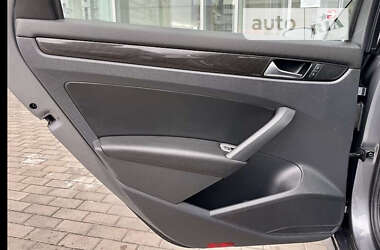 Седан Volkswagen Passat 2013 в 