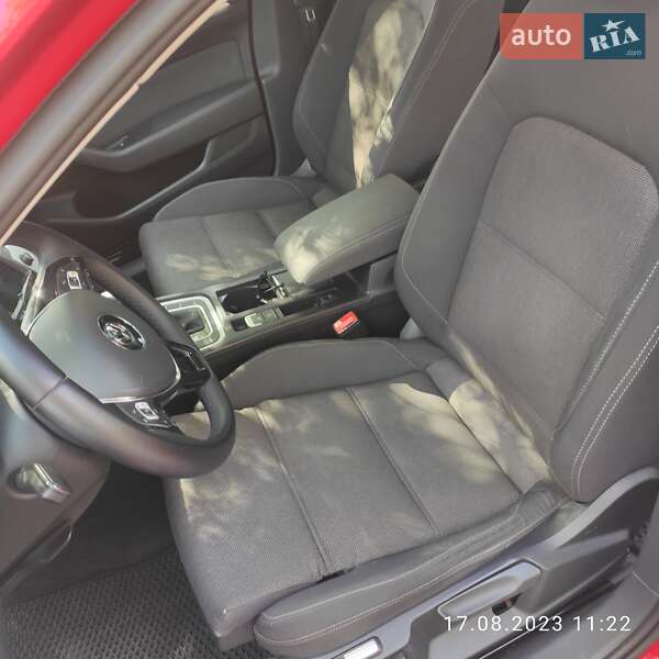 Універсал Volkswagen Passat 2015 в Києві