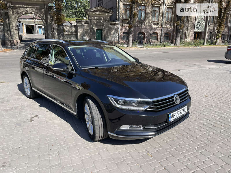 Універсал Volkswagen Passat 2017 в Запоріжжі
