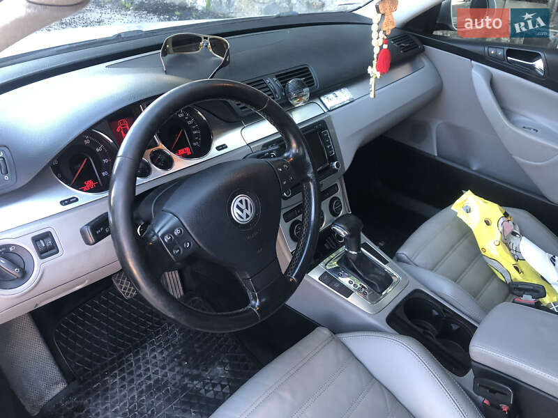 Седан Volkswagen Passat 2006 в Кропивницком