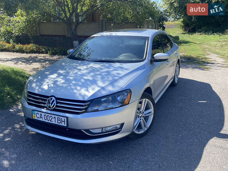 Седан Volkswagen Passat 2014 в Киеве