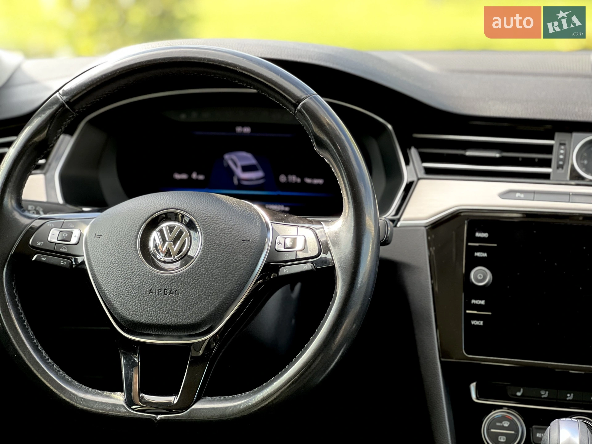 2017 Volkswagen Passat - мініатюра 18