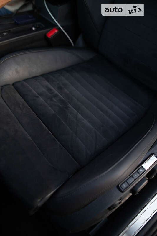 Седан Volkswagen Passat 2017 в Львове