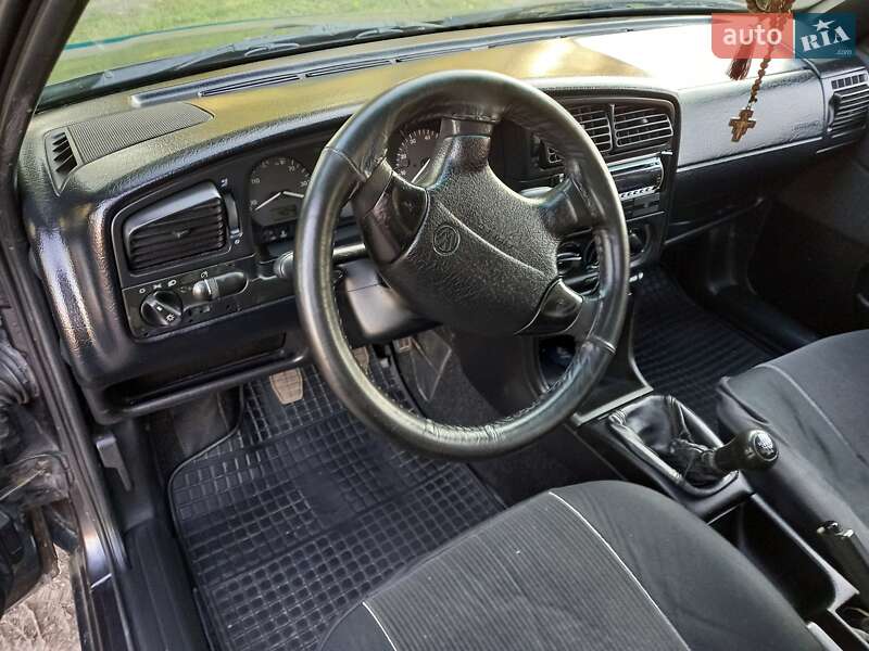 Универсал Volkswagen Passat 1994 в Львове