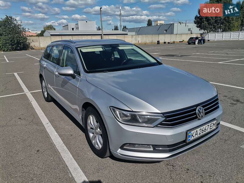 Універсал Volkswagen Passat 2015 в Києві