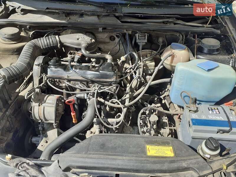 Универсал Volkswagen Passat 1992 в Львове