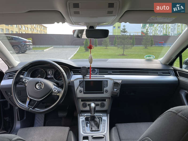 Универсал Volkswagen Passat 2016 в Львове