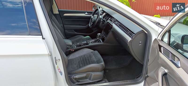 Универсал Volkswagen Passat 2017 в Чорткове