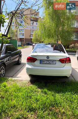 Седан Volkswagen Passat 2015 в 
