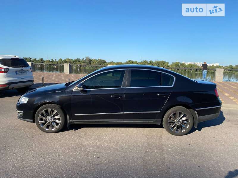 Седан Volkswagen Passat 2008 в Киеве