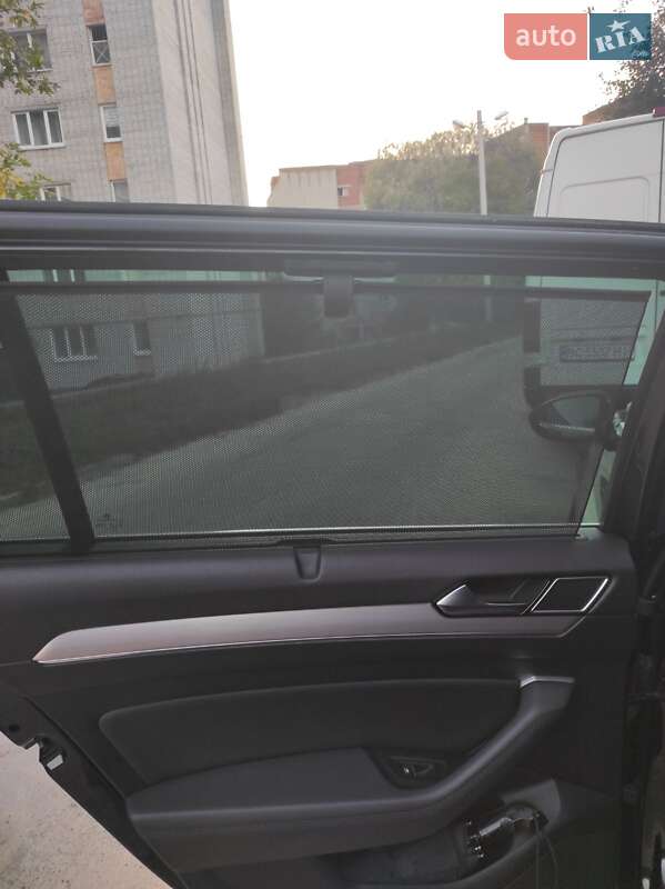 Універсал Volkswagen Passat 2015 в Львові