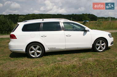 Универсал Volkswagen Passat 2011 в 