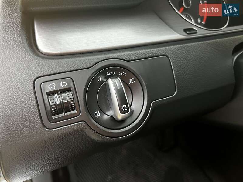 Универсал Volkswagen Passat 2011 в Львове