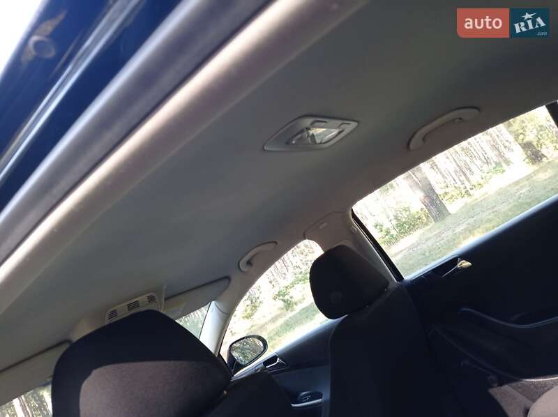 Седан Volkswagen Passat 2008 в Лебедині