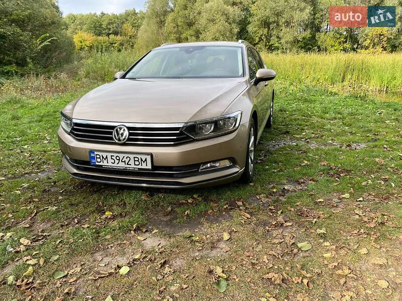 Універсал Volkswagen Passat 2015 в Сумах