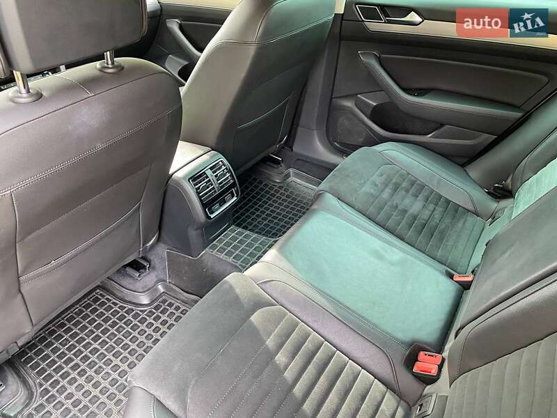 Універсал Volkswagen Passat 2015 в Сумах