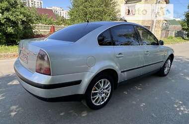 Седан Volkswagen Passat 2001 в Семенівці