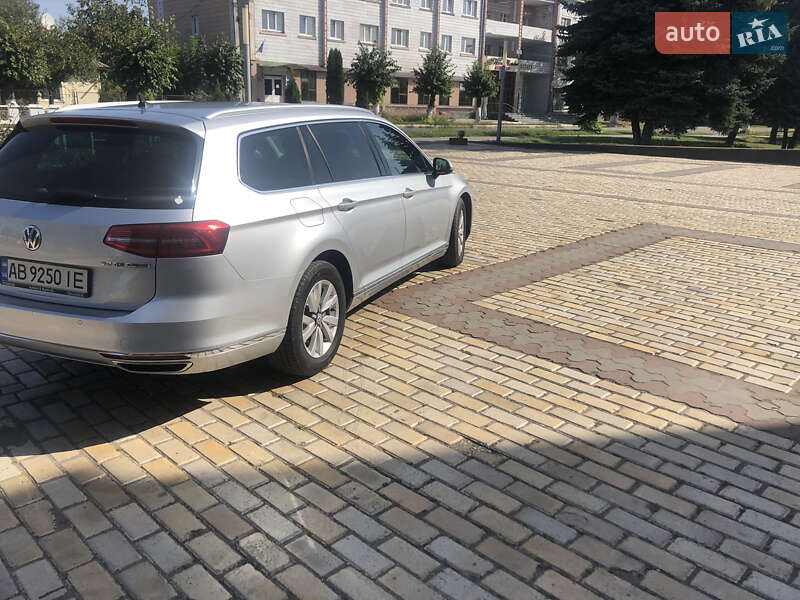 Универсал Volkswagen Passat 2017 в Мурованых Куриловцах