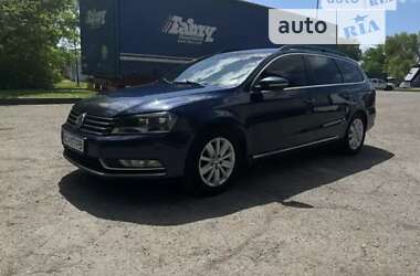 Універсал Volkswagen Passat 2013 в Самборі