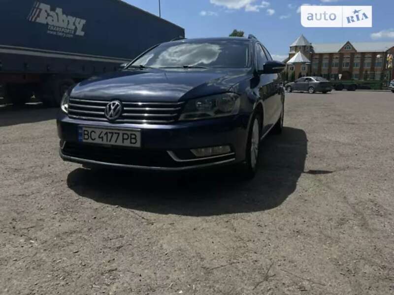 Універсал Volkswagen Passat 2013 в Самборі