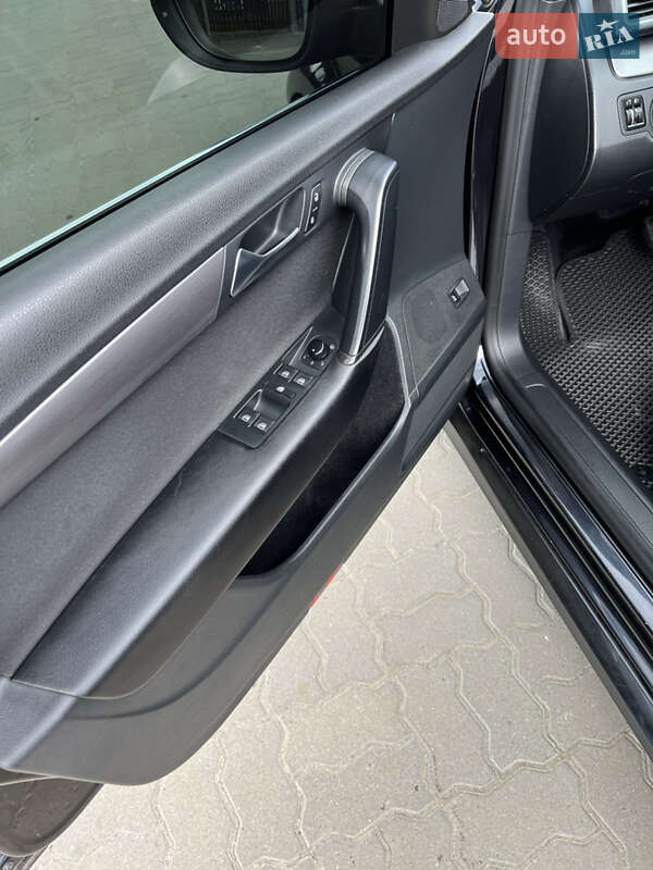 Седан Volkswagen Passat 2013 в 