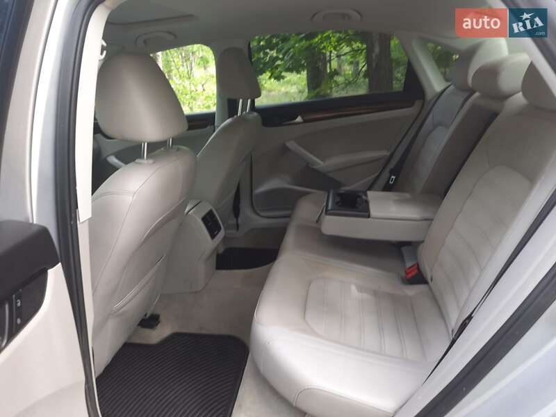 Седан Volkswagen Passat 2013 в Казатине