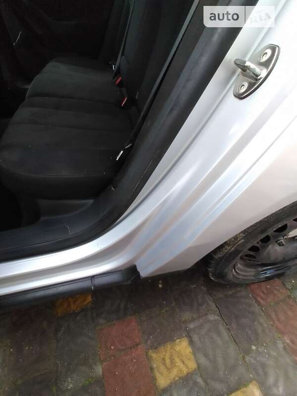 Универсал Volkswagen Passat 2008 в Дрогобыче