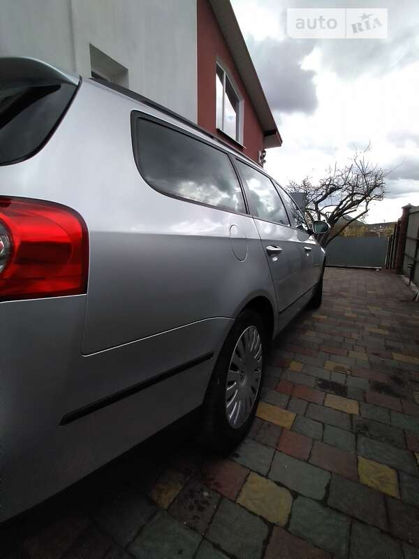 Универсал Volkswagen Passat 2008 в Дрогобыче