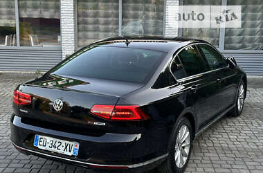 Седан Volkswagen Passat 2016 в 