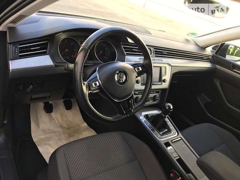 Універсал Volkswagen Passat 2017 в Володимирі