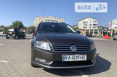 Універсал Volkswagen Passat 2012 в Києві