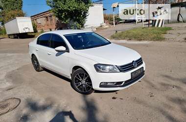 Седан Volkswagen Passat 2012 в Полтаві