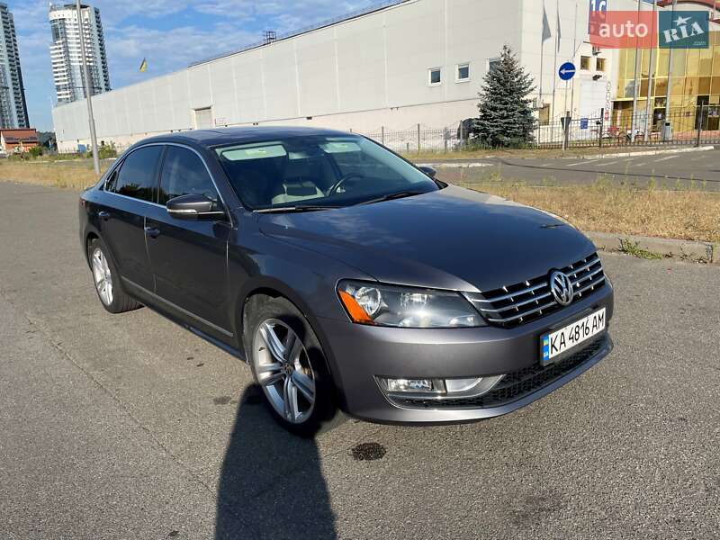 Седан Volkswagen Passat 2014 в Киеве