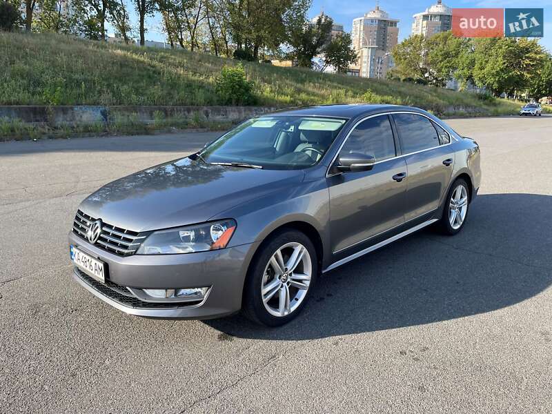 Седан Volkswagen Passat 2014 в Києві