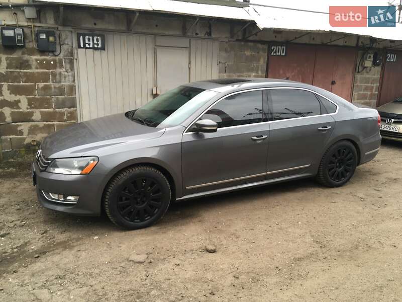Седан Volkswagen Passat 2014 в Киеве