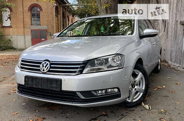 Универсал Volkswagen Passat 2010 в Харькове