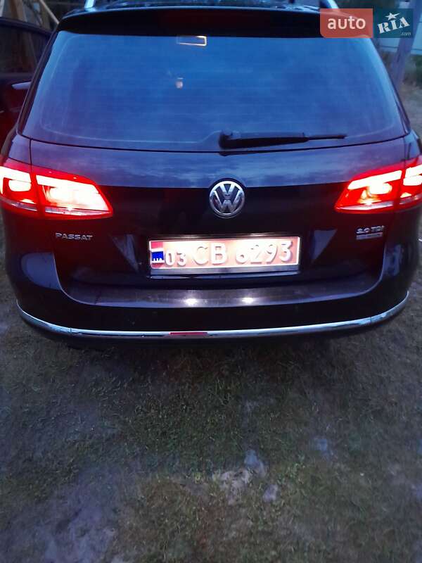 Універсал Volkswagen Passat 2011 в Дубровиці