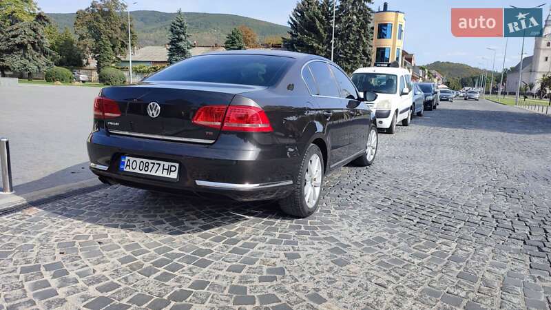 Седан Volkswagen Passat 2011 в Виноградове