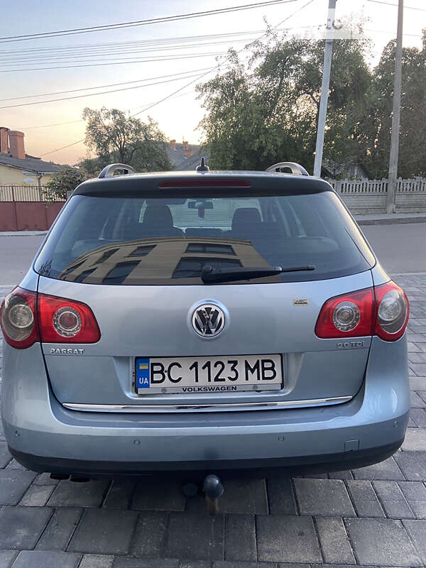 Универсал Volkswagen Passat 2007 в Остроге