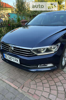 Универсал Volkswagen Passat 2015 в Львове