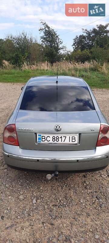 Седан Volkswagen Passat 2005 в Бориславе