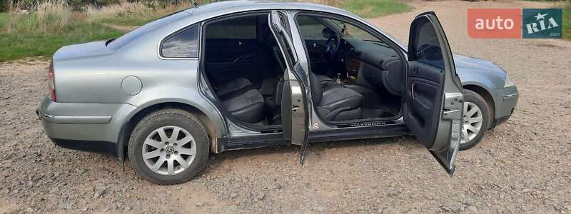 Седан Volkswagen Passat 2005 в Бориславе