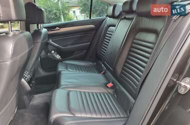 Седан Volkswagen Passat 2018 в 