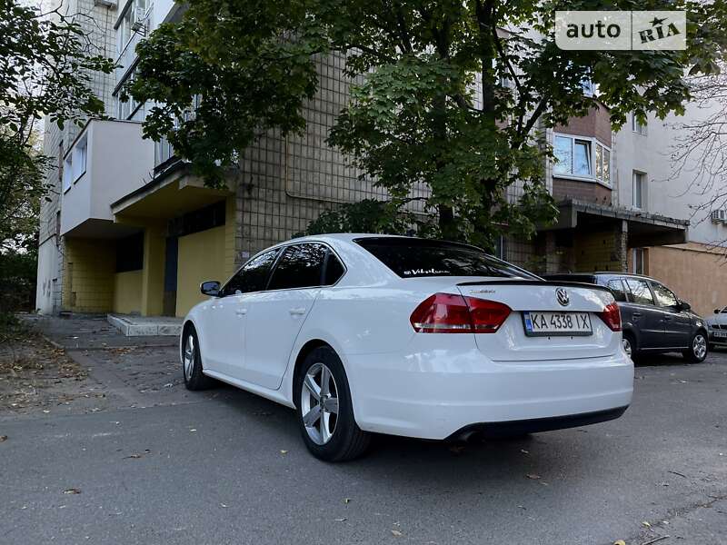 Седан Volkswagen Passat 2015 в Киеве