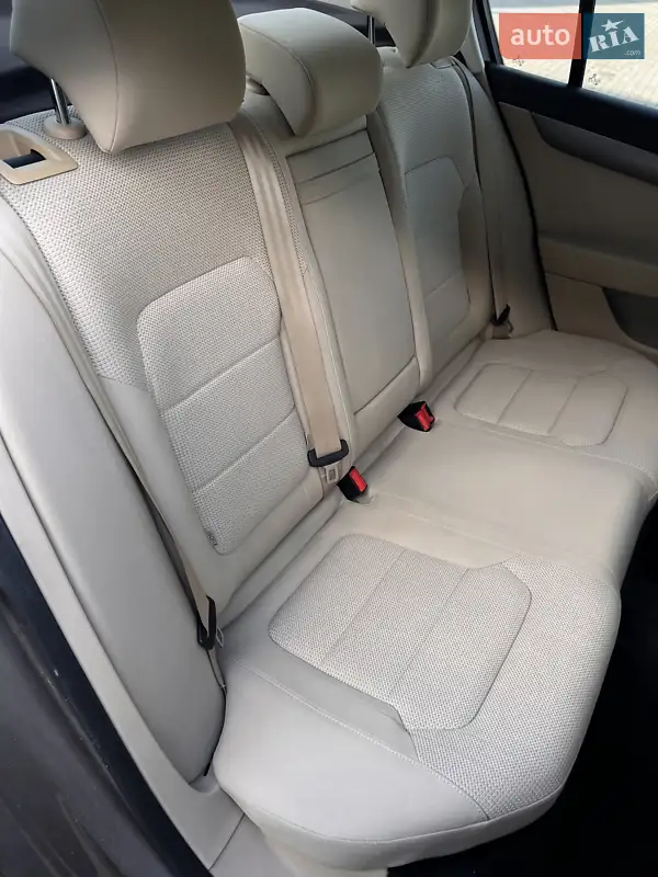 Volkswagen Passat 2011 VIN WVWZZZ3CZBP326497 фото оголошення 6 з 44