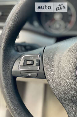 Седан Volkswagen Passat 2014 в 