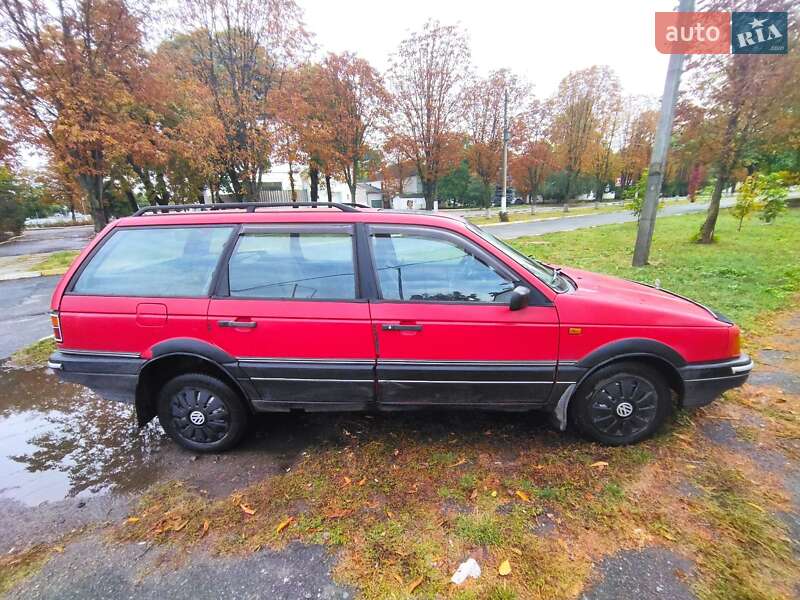 Універсал Volkswagen Passat 1989 в Подільську